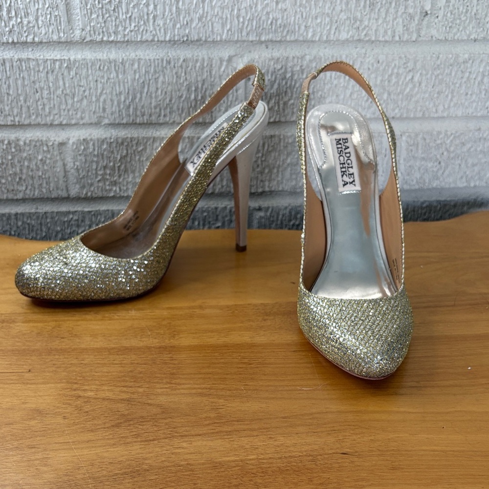 Badgley Mischka Kiss Kiss Glitter Gold Leather Slingback Heels Pumps Size 8M EUC
